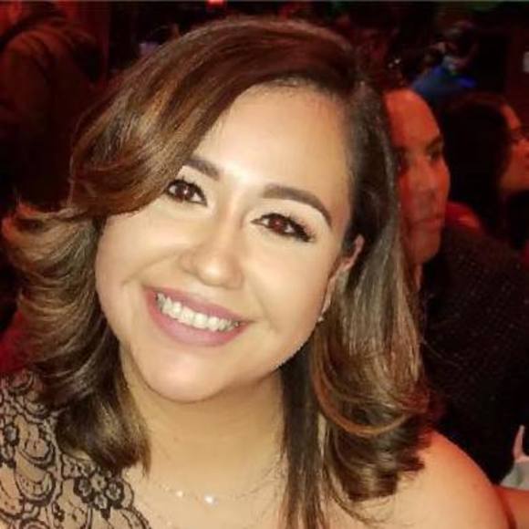 Meet your Posher, Janet - Picture 1 of 1